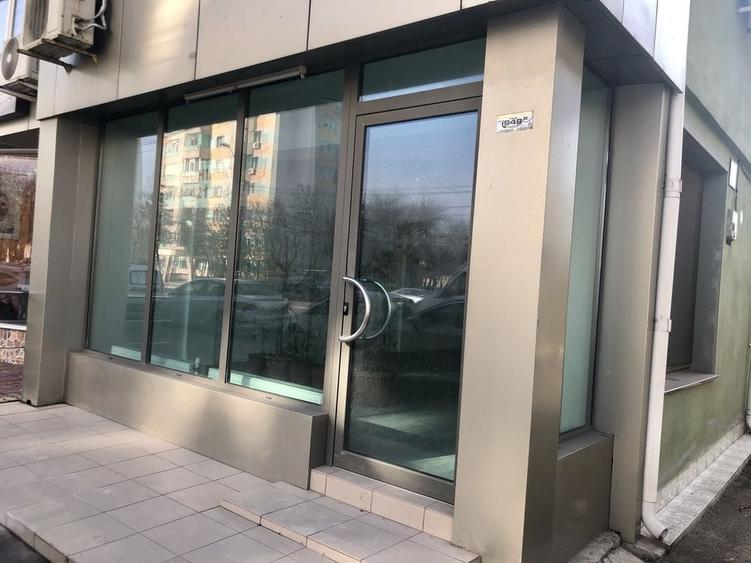 Spațiu comercial, de 55 mp, în Central