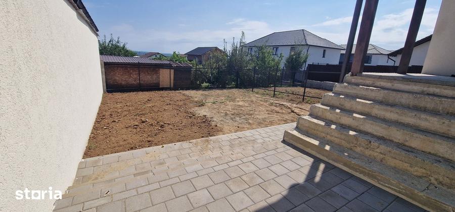 Casă cu 4 camere cu Teren 250 Mp în Central
