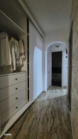 Apartament cu 3 camere decomandat în Rahova