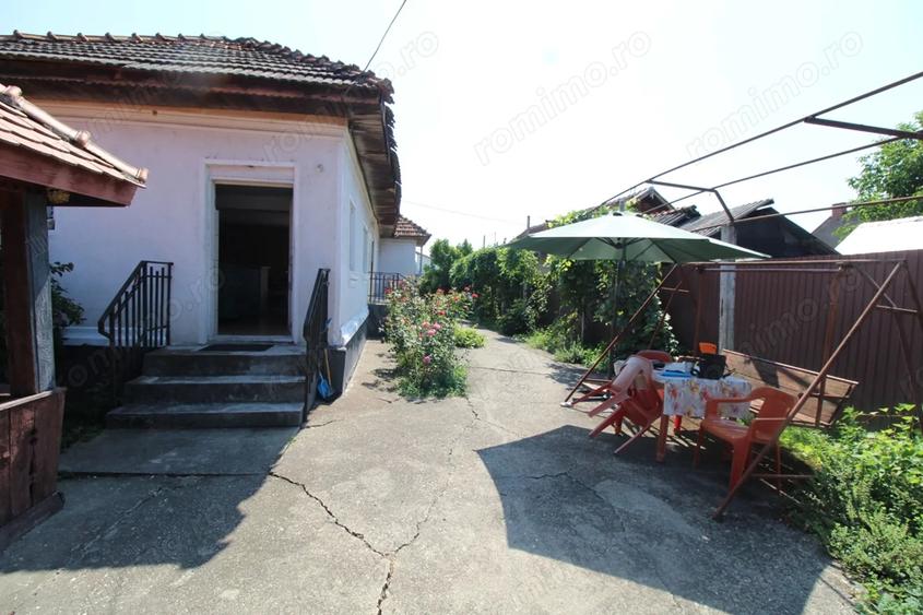 Casă cu 6 camere cu Canalizare în Iași-Gorj