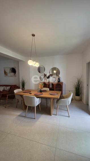 Apartament cu 3 camere decomandat în Tunari