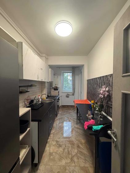 Ofer spre inchiriere Apartament 2 Camere cu Centrala .NOU - 3