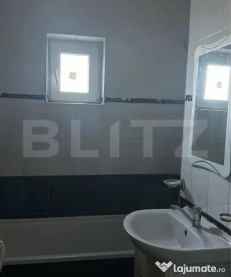 Apartament 2 camere, 47 mp, zona Nicolina - 1