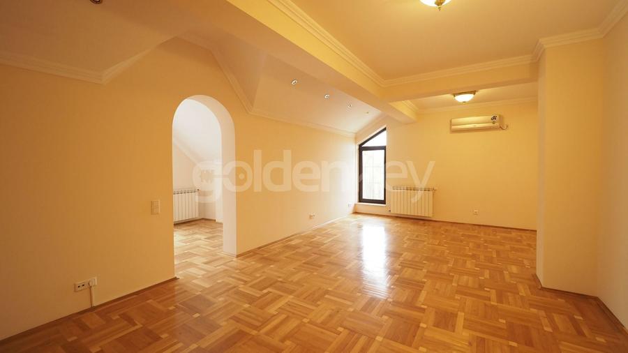 Casă individuală cu 8 camere cu Piscina în Pipera