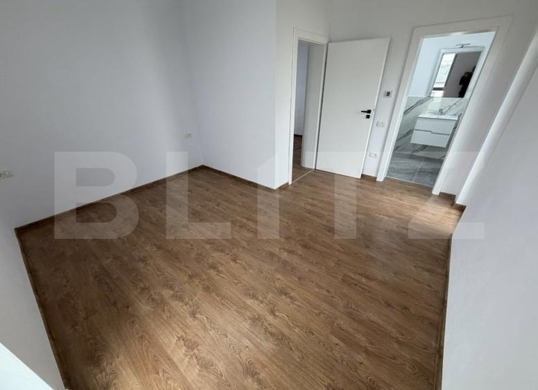 Casă individuală cu 4 camere cu Teren 350 Mp în Săcălaz