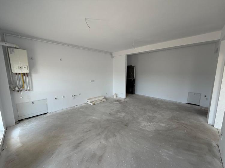 Apartament cu 2 camere semidecomandat în Florești — fotografia 2