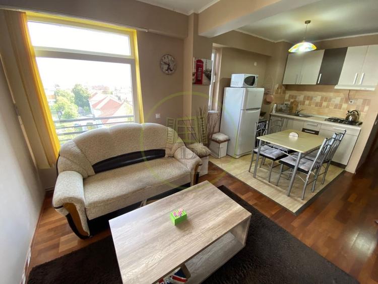 Apartament cu 2 camere decomandat, mobilat în Calea Aradului