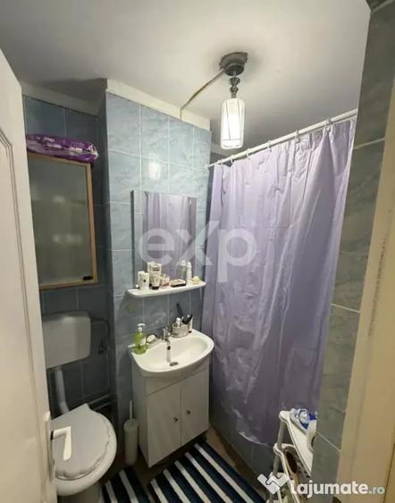 Apartament cu 2 camere decomandat în Micro 6