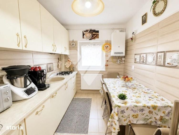 Apartament cu 3 camere decomandat în Central