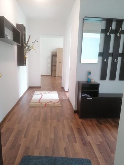 Apartament cu 2 camere decomandat în Precista
