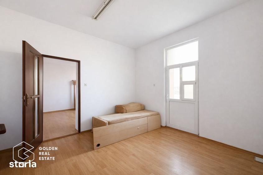 Casă cu 8 camere cu Teren 735 Mp în Elisabetin