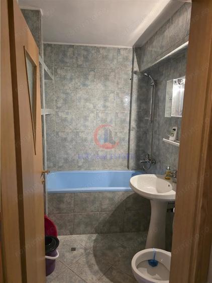 Apartament cu 4 camere decomandat în Simion Bărnuțiu