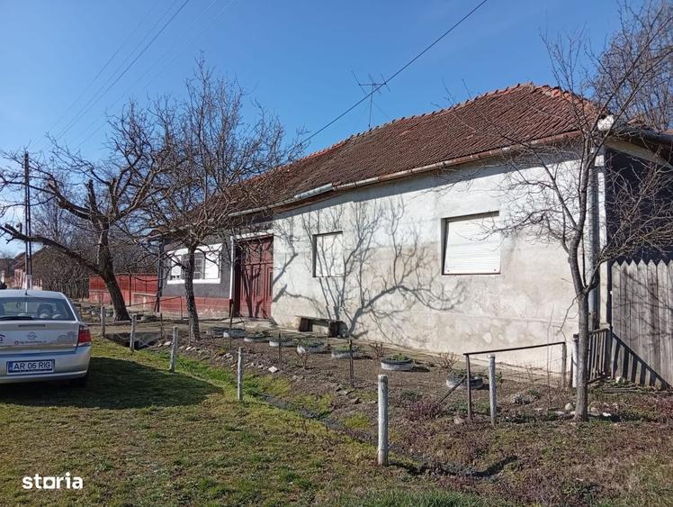 Casa de vanzare in Aldesti - 1