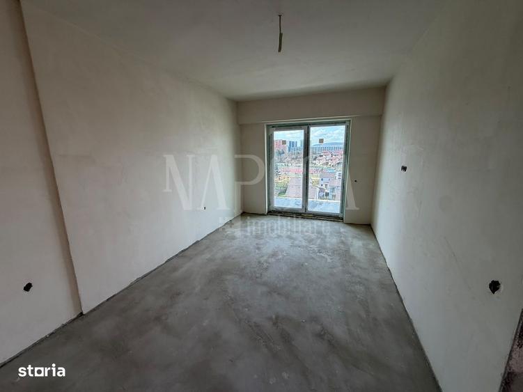 Apartament cu 2 camere semidecomandat în Sopor