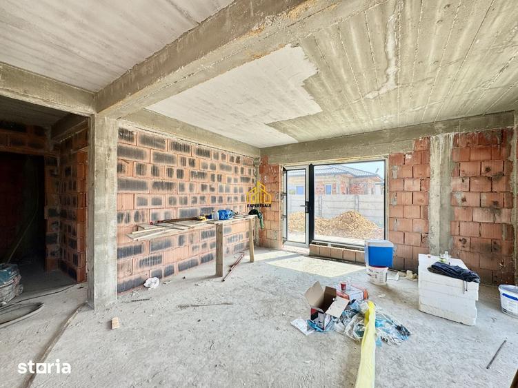 Casă cu 4 camere cu Teren 375 Mp în Central