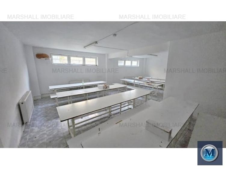 Spațiu industrial, de 2,800 mp, în Central