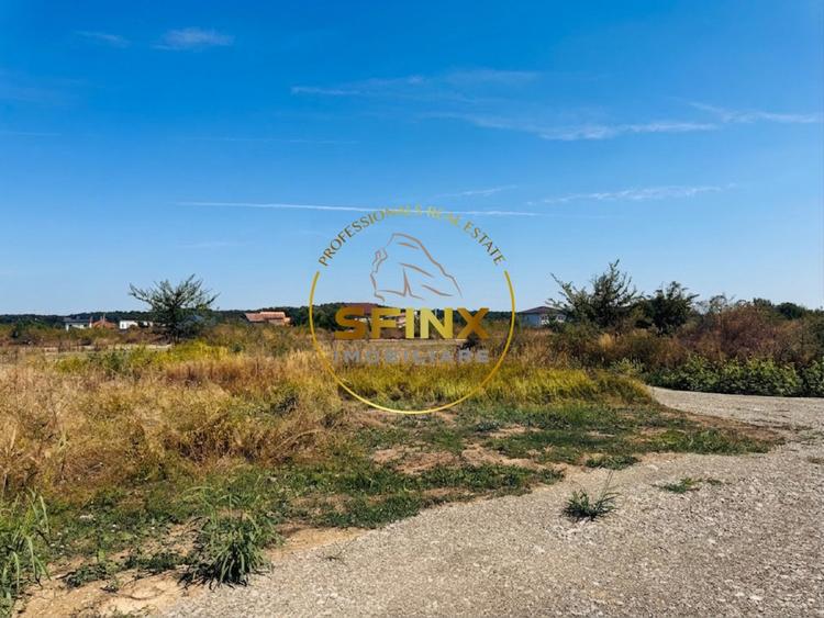 Casă individuală cu 10 camere cu Teren 485 Mp în Corbeanca