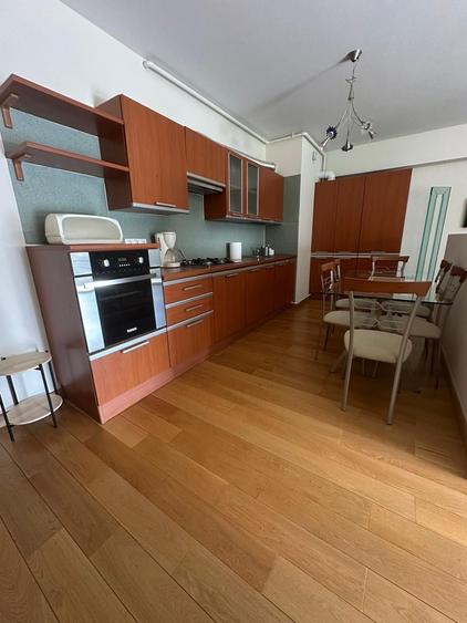 Apartament cu 2 camere decomandat în Barbu Văcărescu