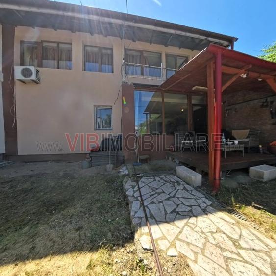 Casă cu 3 camere cu Teren 253 Mp în Giulești Sârbi