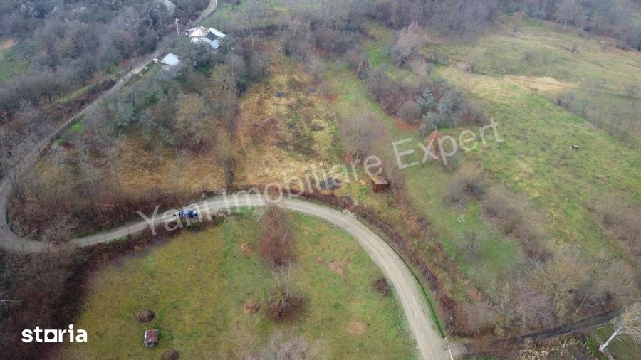 Teren de 3357 mp, în Valea Iașului