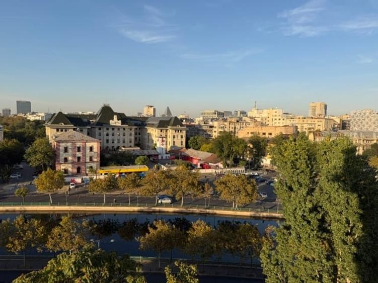 Apartament cu 2 camere decomandat în P-ța Unirii