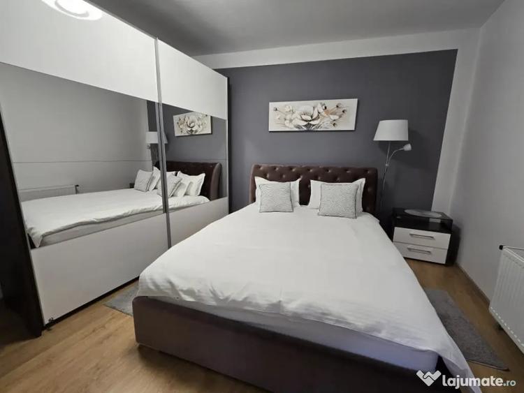 Apartament cu 2 camere semidecomandat în Platoul Izvor