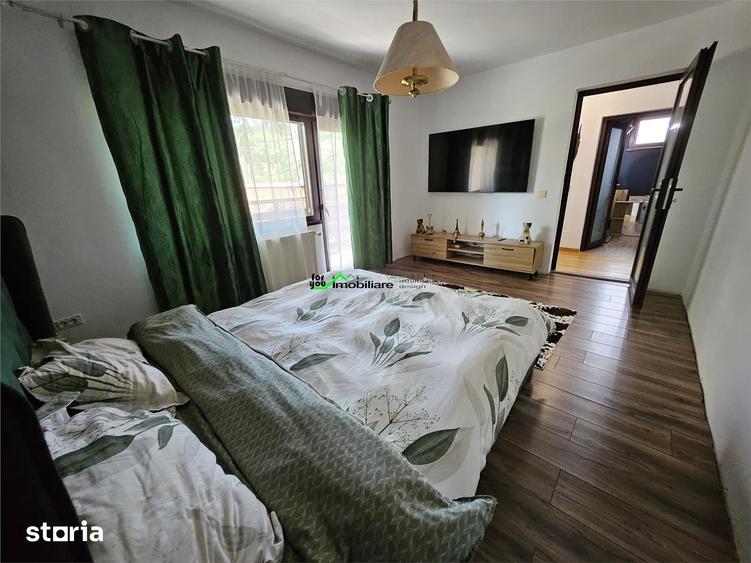 Casă cu 7 camere cu Teren 907 Mp în Hemeiuș
