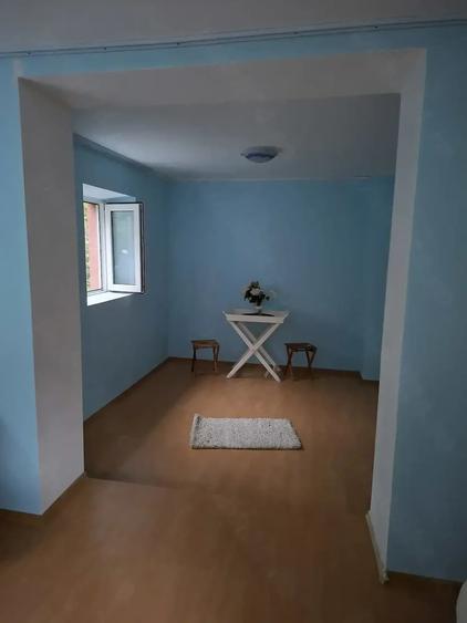 Casă cu 4 camere cu Teren 1360 Mp în Lipia