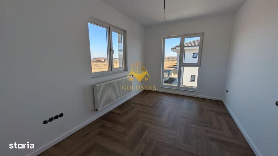 Casă cu 4 camere în Juc-Herghelie