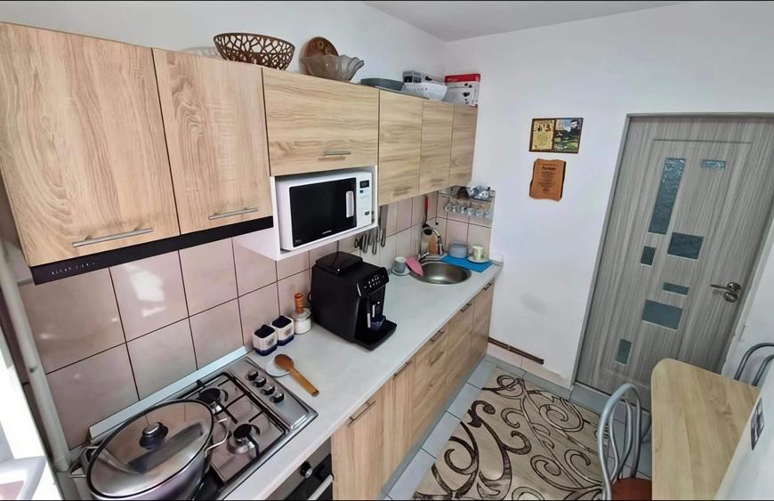 Apartament cu 2 camere decomandat în Mircea cel Bătrân