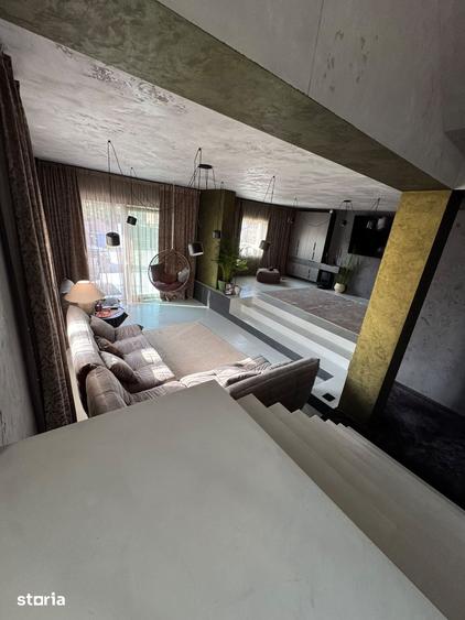Casă cu 5 camere cu Teren 675 Mp în Mărăcineni