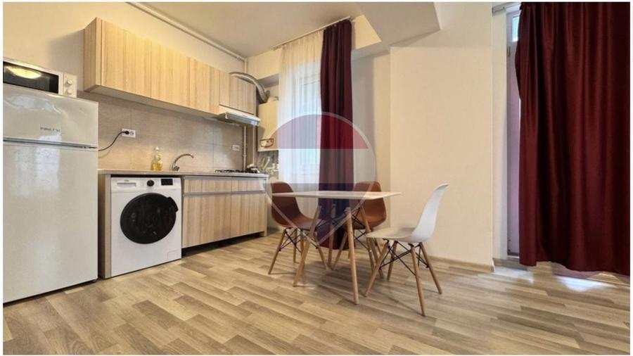 Apartament 3 camere de închiriat cu loc de parcare Lângă Crazy Beach - 6