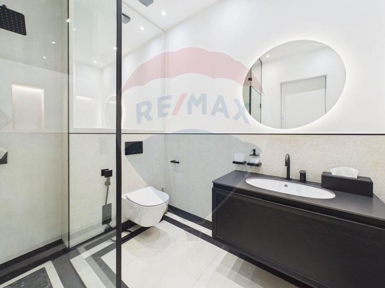Casă individuală cu 4 camere cu Piscina în Tâncăbești