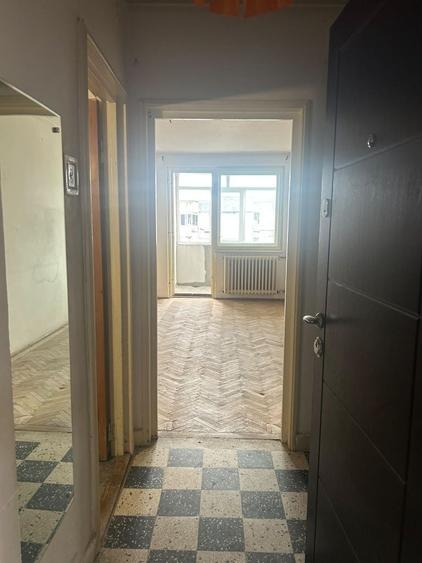 Garsonieră decomandată în Veteranilor