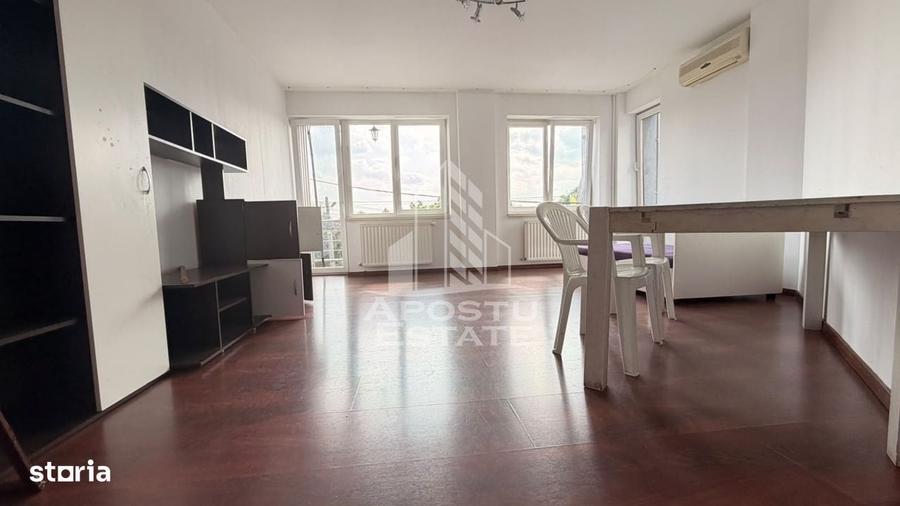 Apartament cu 2 camere decomandat în Girocului