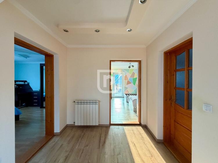 Casă individuală cu 5 camere cu Canalizare în Dărmănești