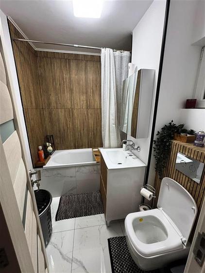 Apartament cu 2 camere decomandat, mobilat în B-dul București