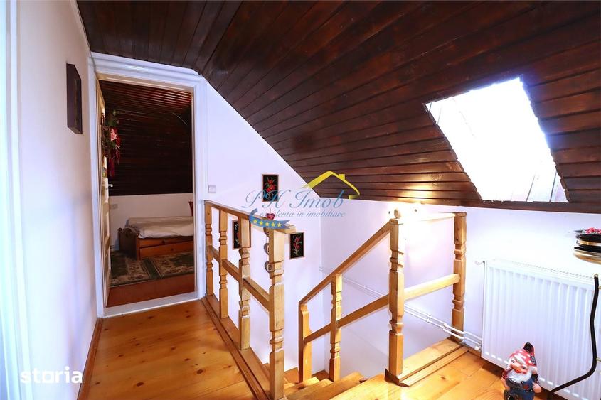 Casă cu 4 camere cu Teren 597 Mp în Central