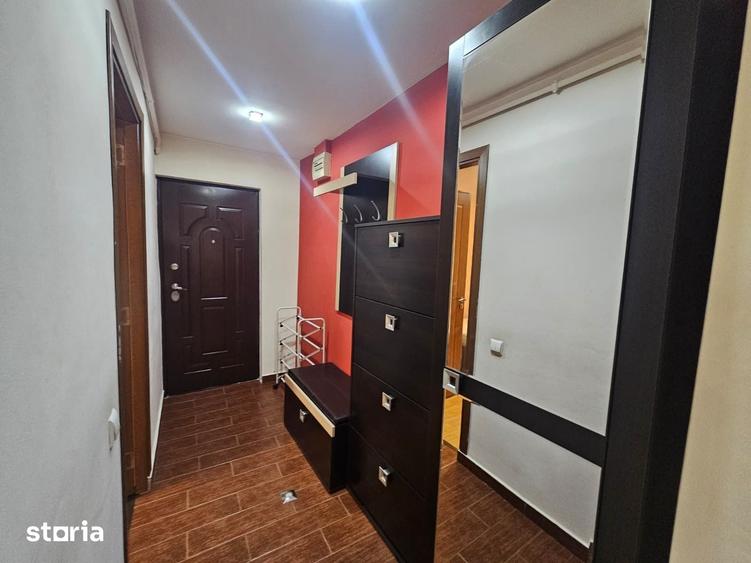 Apartament cu 2 camere decomandat în Micro 16