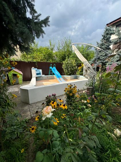 Casă cu 9 camere cu Piscina în Băneasa