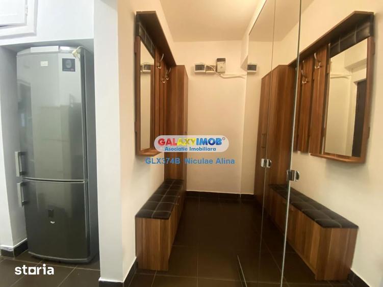 Apartament cu 2 camere semidecomandat, mobilat în Tei