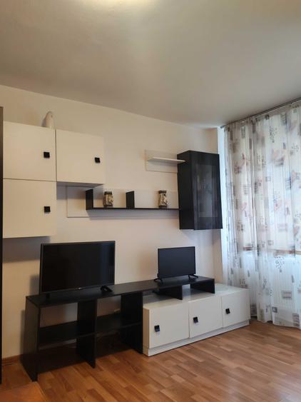 Garsonieră semidecomandată în Rahova