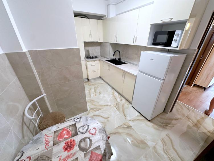 Apartament cu 2 camere semidecomandat în Central