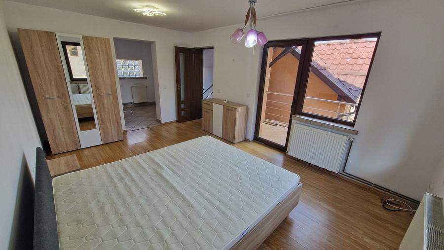 Duplex cu 2 camere cu Canalizare în Tractorul