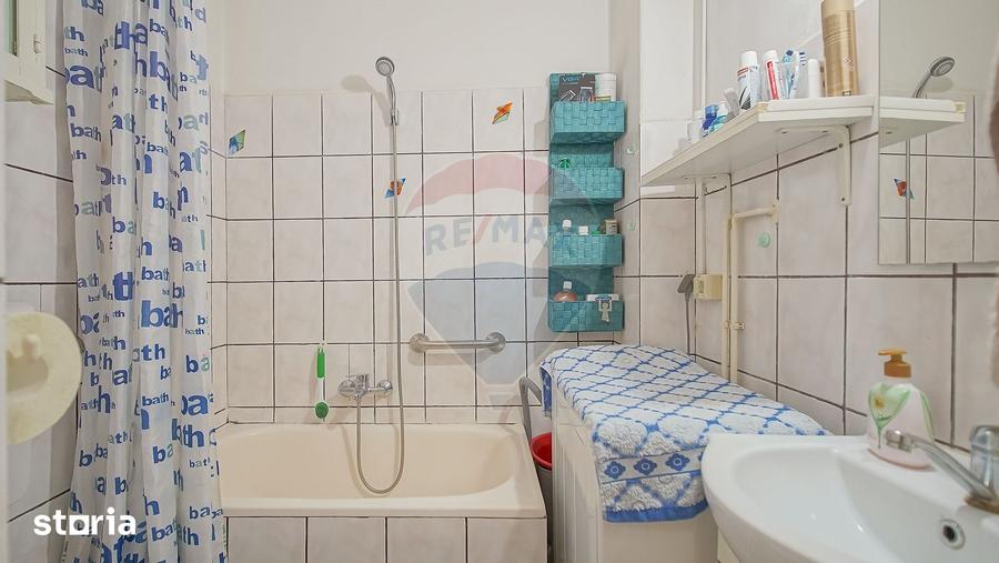 Casă cu 3 camere cu Teren 290 Mp în Bartolomeu