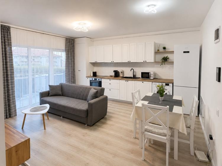 Apartament cu 2 camere semidecomandat, mobilat în Florești