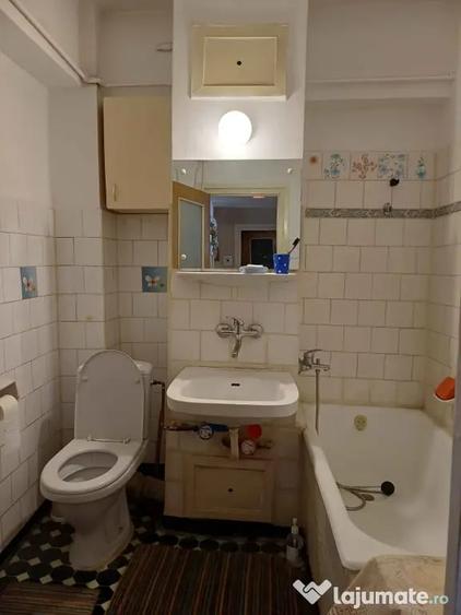Apartament cu 3 camere decomandat în Ultracentral
