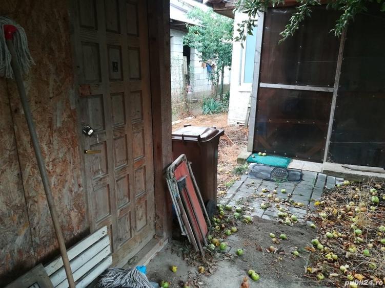 Casă cu 2 camere cu Teren 1000 Mp în Poienarii Burchii