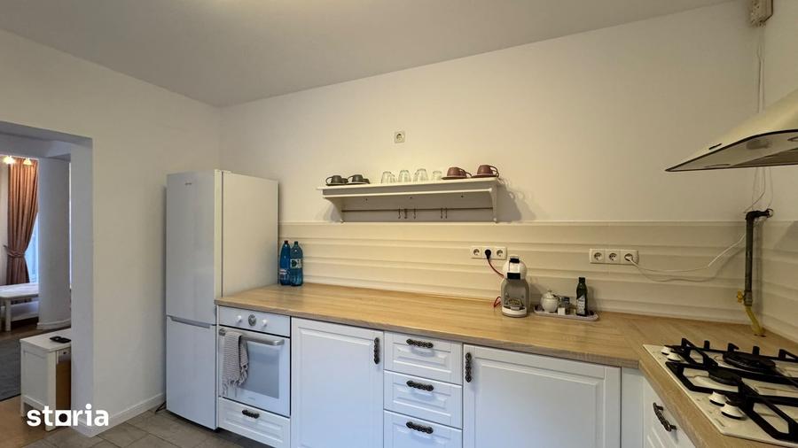 Casă cu 4 camere cu Teren 250 Mp în Tokai