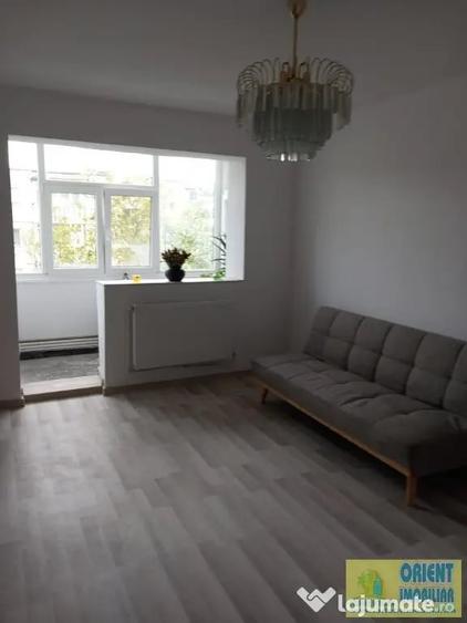 Apartament cu 2 camere semidecomandat în Tomis III